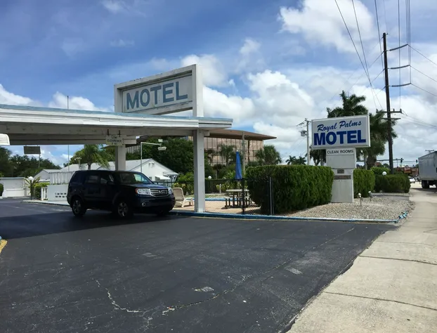Royal Palms Motel hotel detail image 2