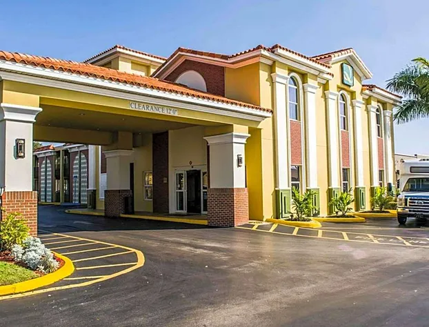 Quality Inn Airport - Cruise Port hotel detail image 1