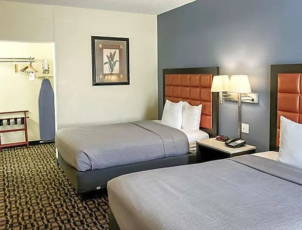 Quality Inn Airport - Cruise Port hotel detail image 3