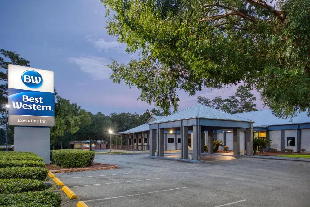 Best Western Executive Inn hotel hero