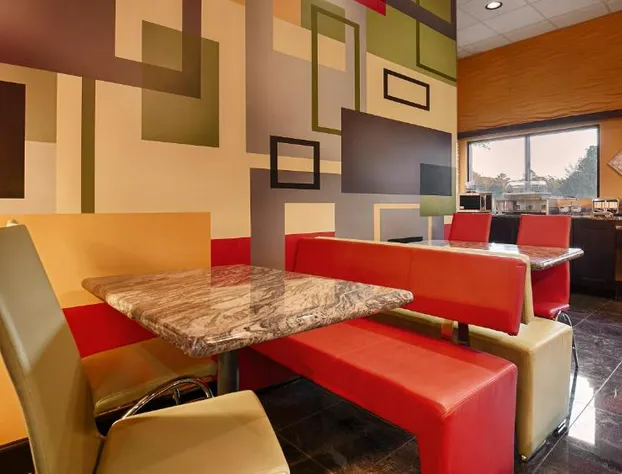 Best Western Executive Inn hotel detail image 4