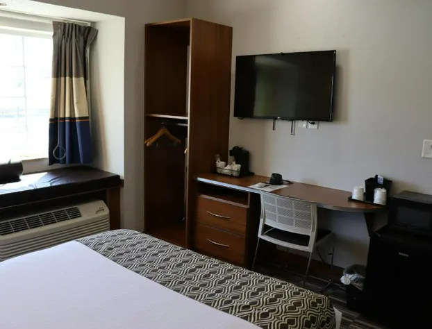 Microtel Inn & Suites by Wyndham Columbus/Near Fort Benning hotel detail image 2