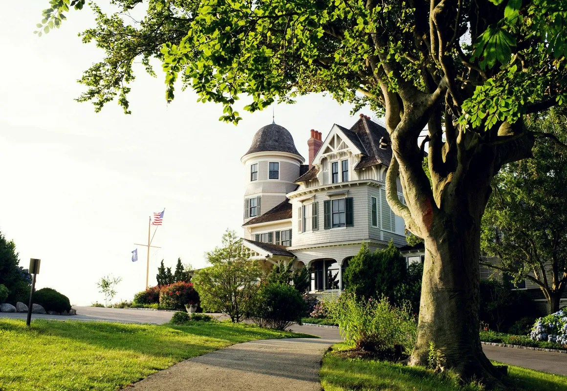 Castle Hill Inn hotel hero