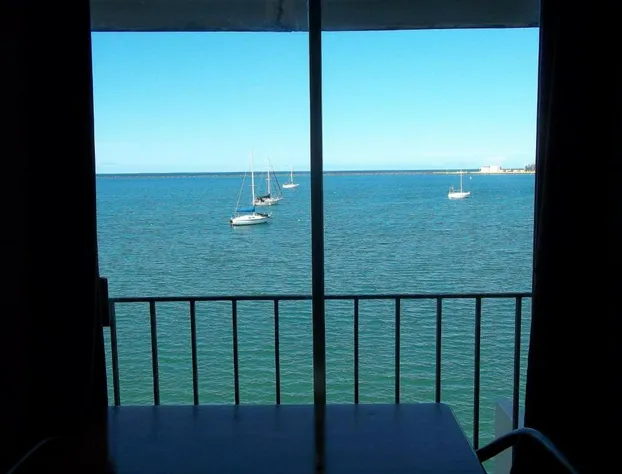 Hilo Reeds Bay Hotel hotel detail image 2