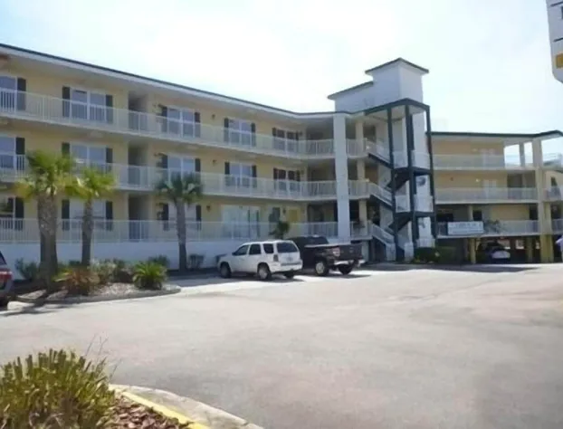 The Gardens at Beachside Colony hotel detail image 2