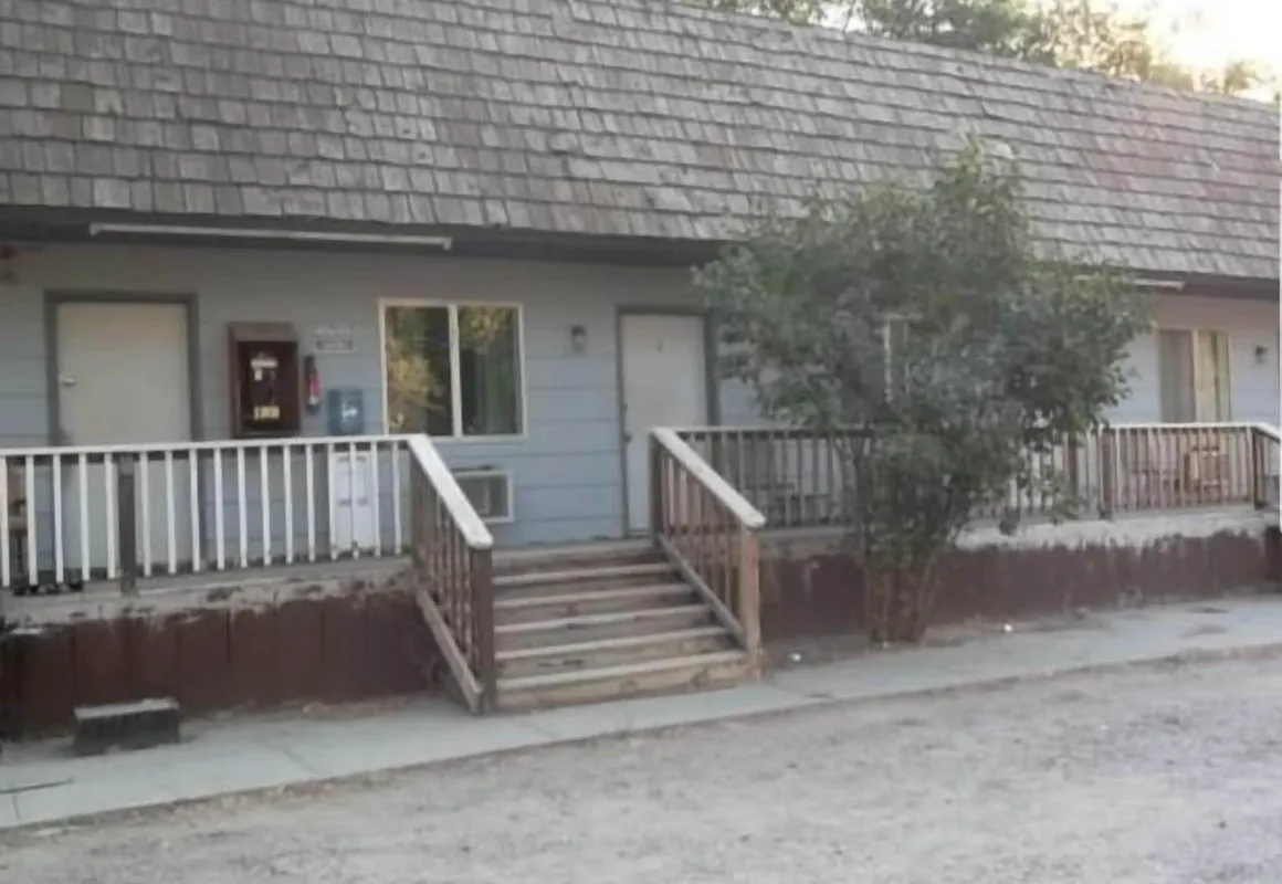 Hillside Inn hotel hero