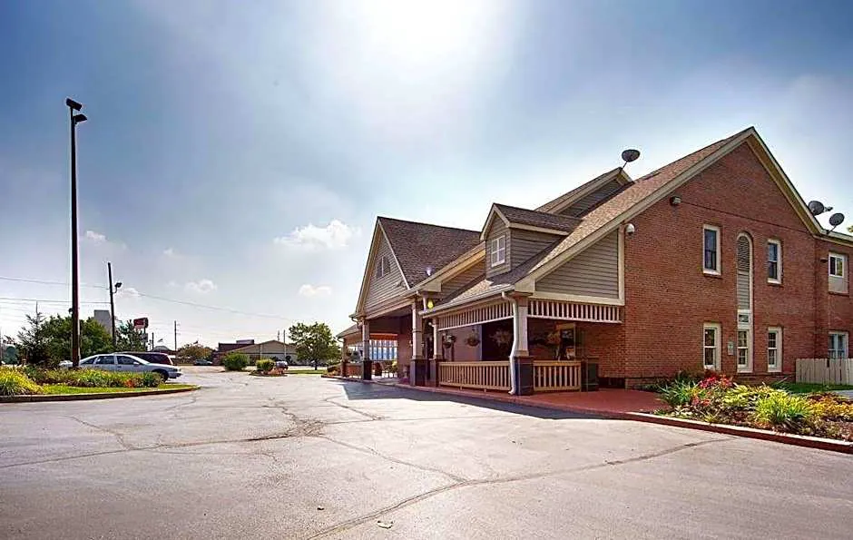 Baymont by Wyndham Indianapolis Northwest hotel hero