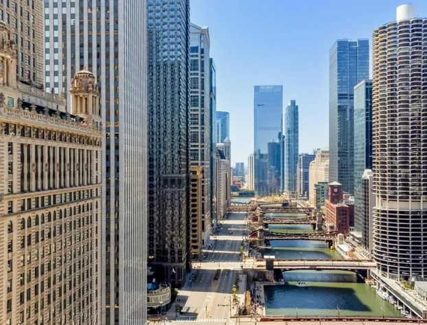 Hilton Garden Inn Chicago Downtown Riverwalk hotel detail image 3