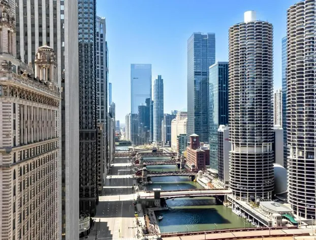 Hilton Garden Inn Chicago Downtown Riverwalk hotel detail image 4