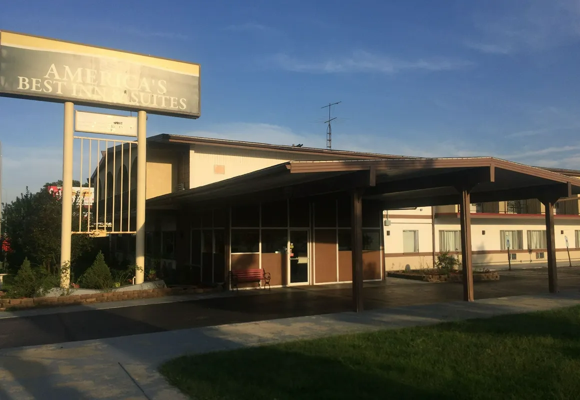 America's Best Inn Urbana Champaign hotel hero