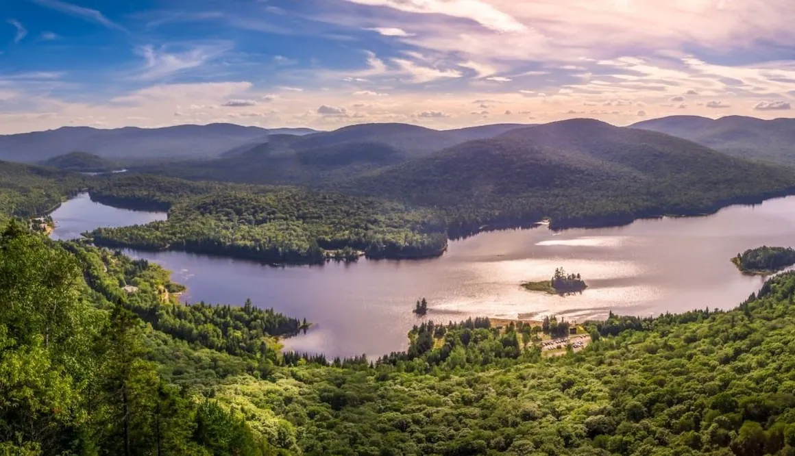 Wingate By Wyndham Bloomington hotel hero