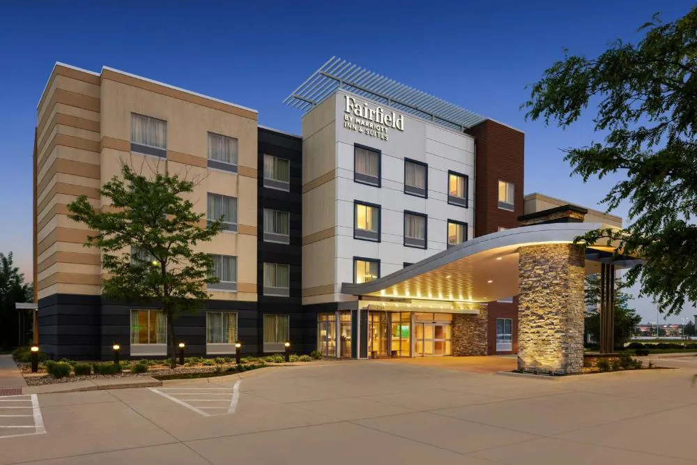 Fairfield Inn & Suites by Marriott Waterloo Cedar Falls hotel hero