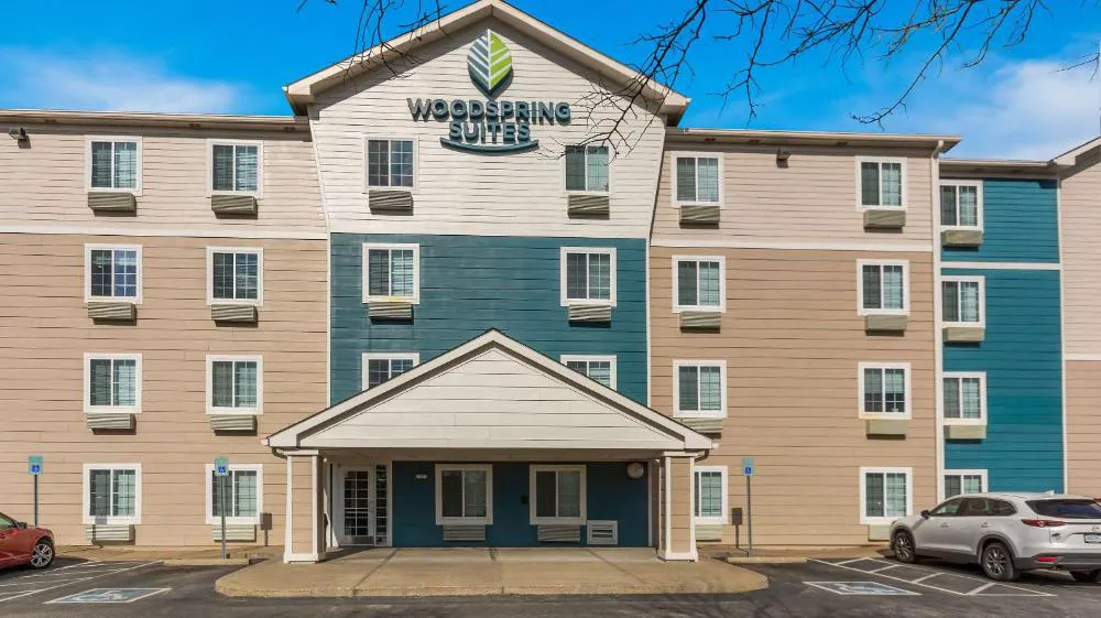 WoodSpring Suites Evansville East hotel hero