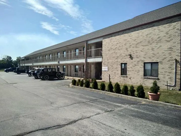 Hoosier Inn hotel hero