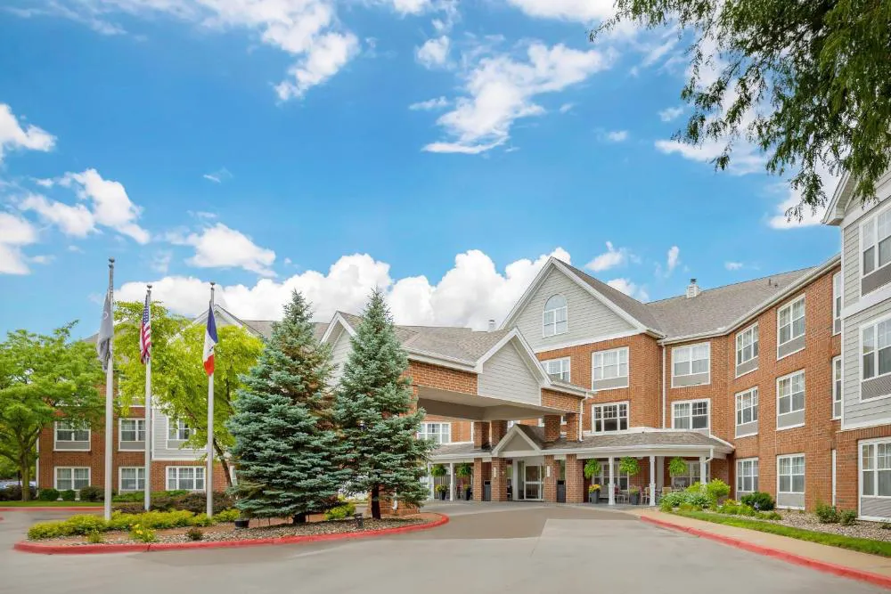 Country Inn & Suites by Radisson, Des Moines West, IA hotel hero