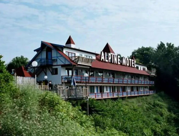 Alpine Lodge & Resort Burkesville hotel detail image 1