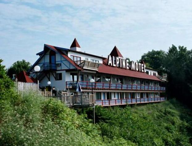Alpine Lodge & Resort Burkesville hotel detail image 1