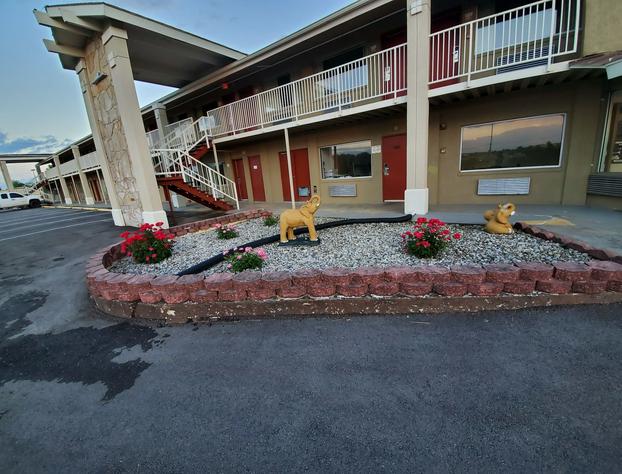 Big Spring Inn hotel detail image 2