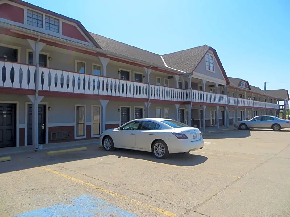 Executive Inn Wichita hotel hero