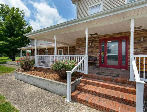 Four Seasons Country Inn hotel detail image 1