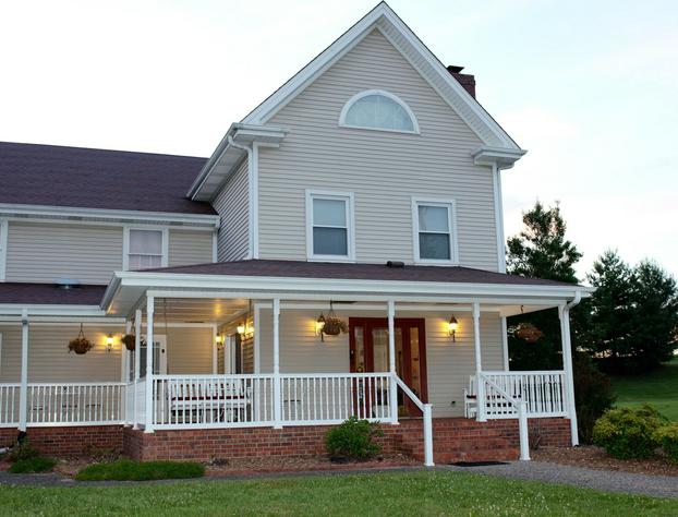 Four Seasons Country Inn hotel detail image 3