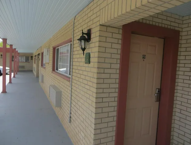 Economy Inn hotel detail image 2