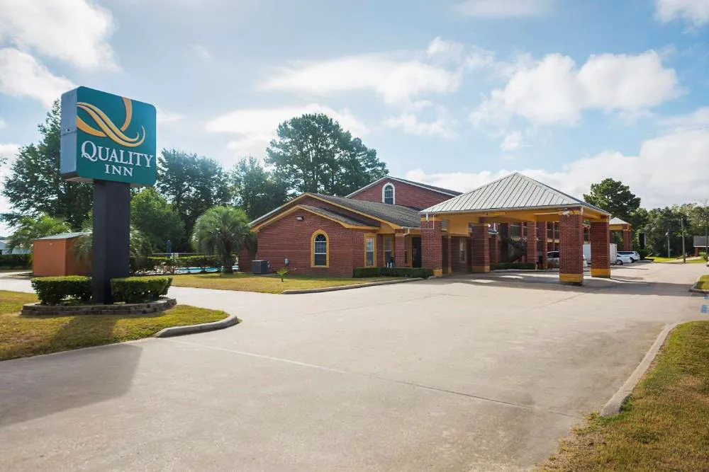 Quality Inn DeRidder hotel hero
