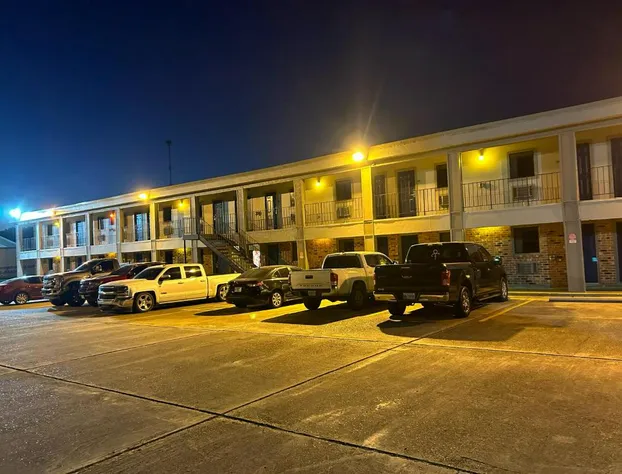 Howards Inn Motel hotel detail image 2