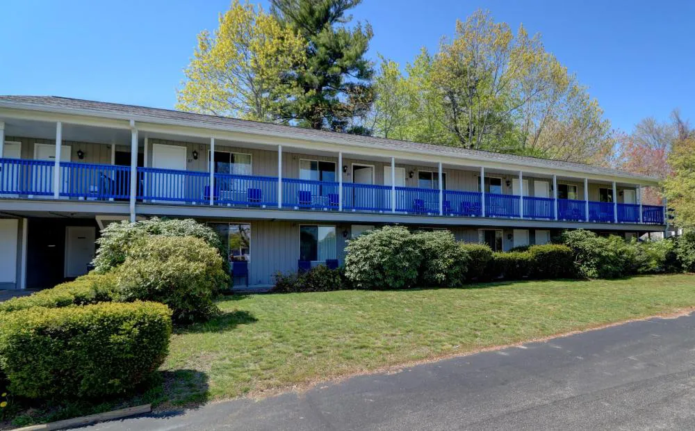 The Majestic Regency Resort hotel hero