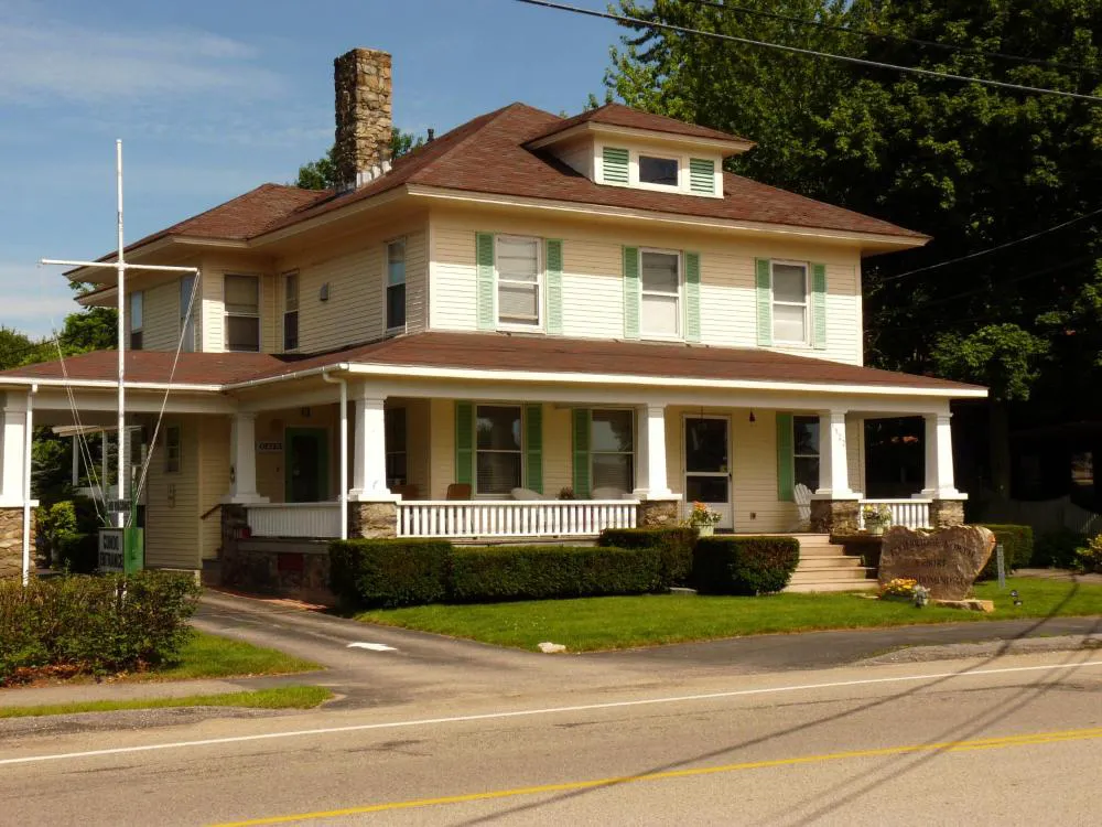 Footbridge North Hotel hotel hero