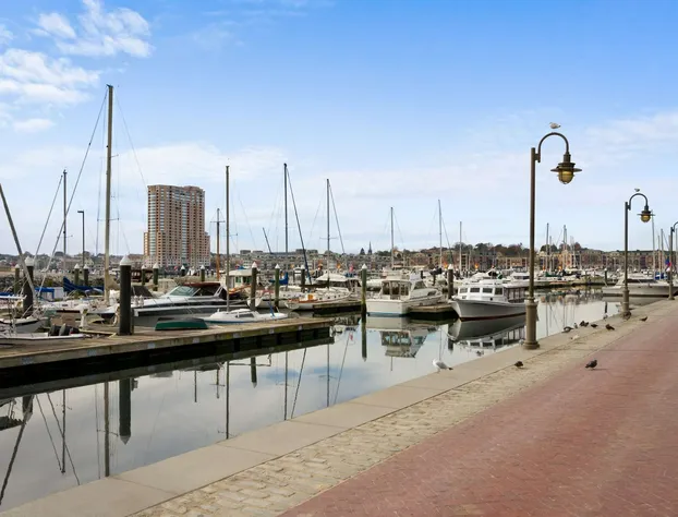 Hilton Garden Inn Baltimore Inner Harbor hotel detail image 3