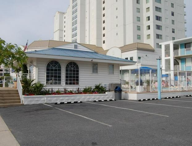Thunderbird Beach Motel hotel detail image 1