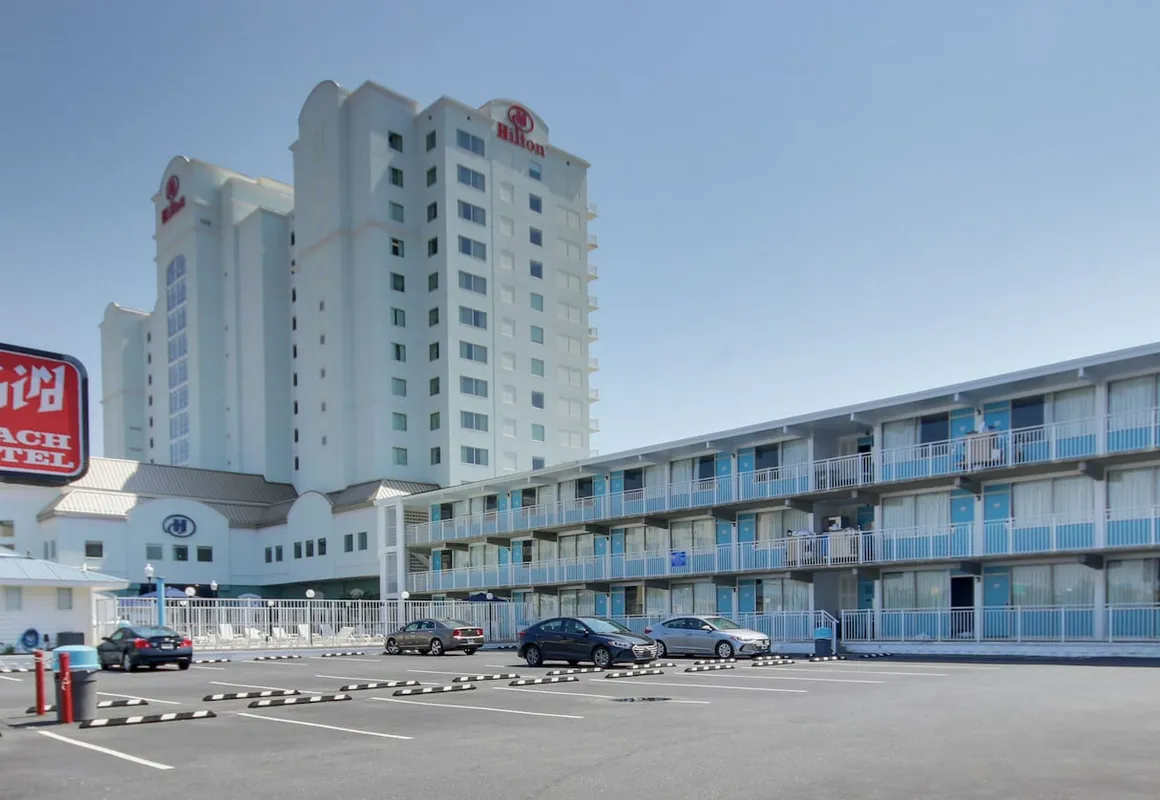 Thunderbird Beach Motel hotel hero