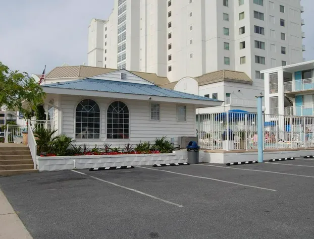 Thunderbird Beach Motel hotel detail image 2