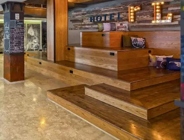 Hotel RL Baltimore Inner Harbor hotel detail image 2