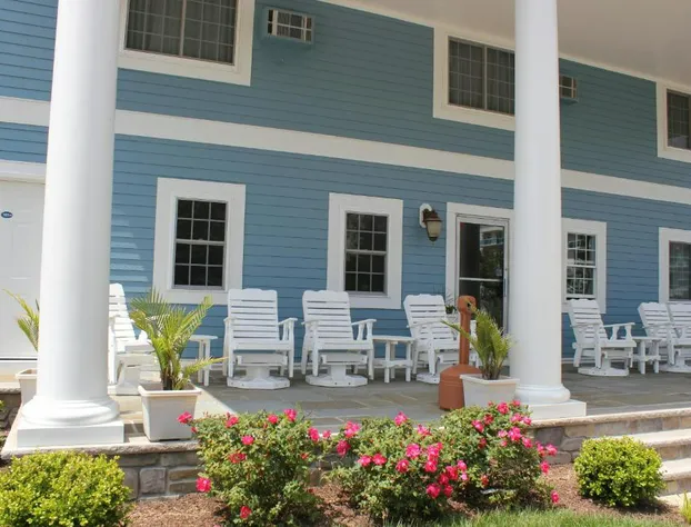 Commander Beach House Hotel hotel detail image 2