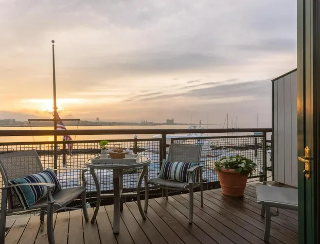 Boston Yacht Haven Inn & Marina hotel detail image 1