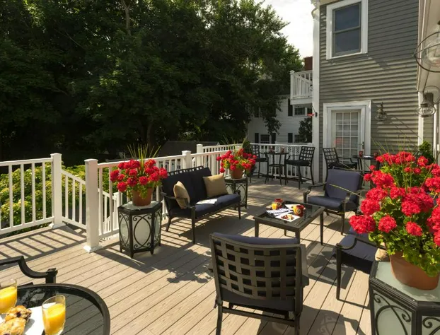 Old Harbor Inn hotel detail image 2