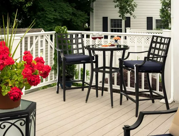 Old Harbor Inn hotel detail image 2