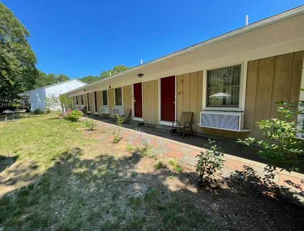 Viking Shores Motor Inn hotel detail image 1