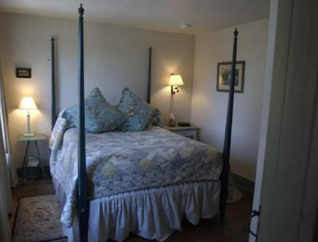 The Old Inn On The Green hotel detail image 3