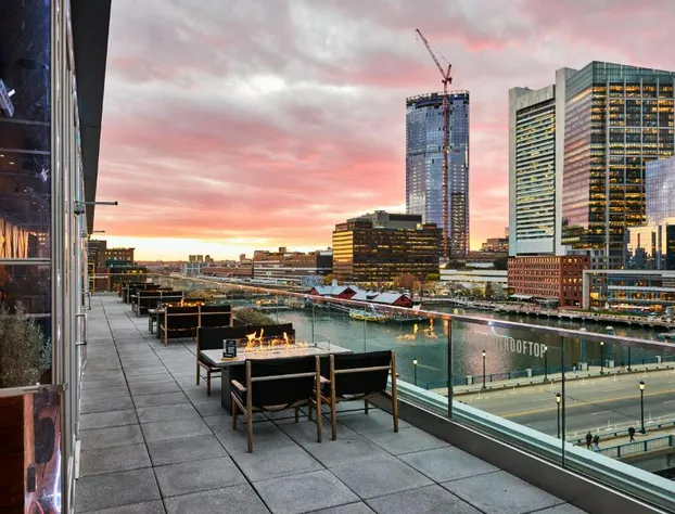 The Envoy Hotel, Autograph Collection hotel detail image 2