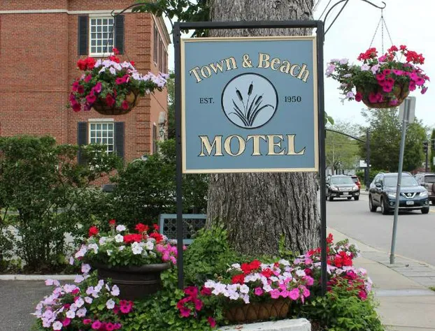 Town & Beach Motel hotel detail image 3