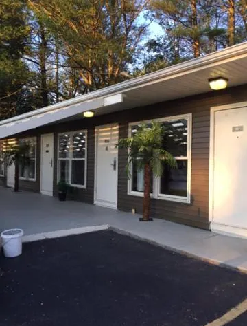 Hamilton Inn hotel detail image 2