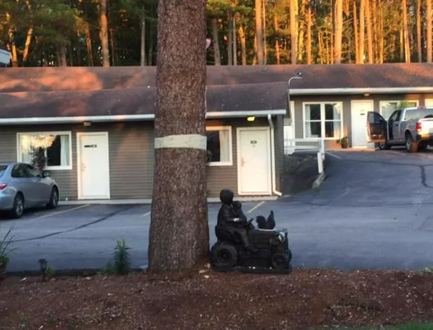 Hamilton Inn hotel detail image 4