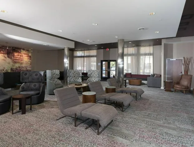 Courtyard Bay City hotel detail image 4