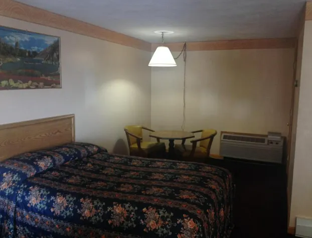 Knotty Pine Motel hotel detail image 2