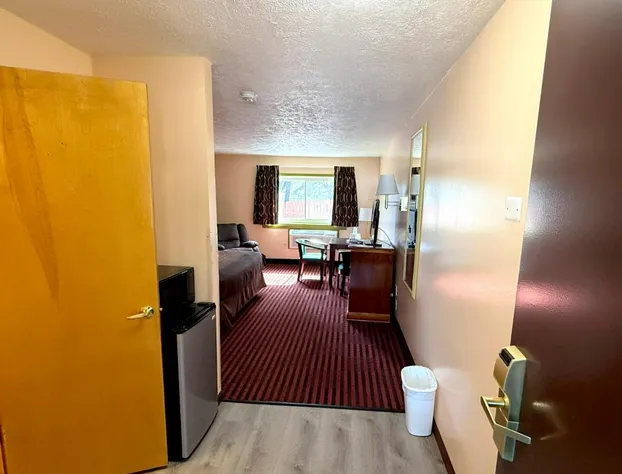 Cadillac Inn hotel detail image 4