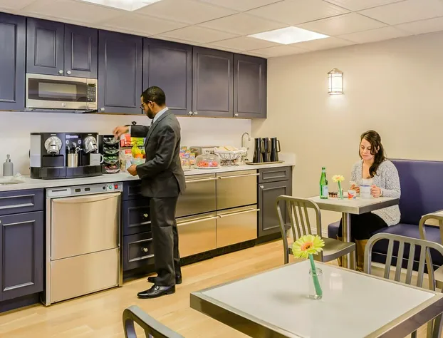 Winthrop Beach Inn And Suites Boston Logan Airport hotel detail image 3