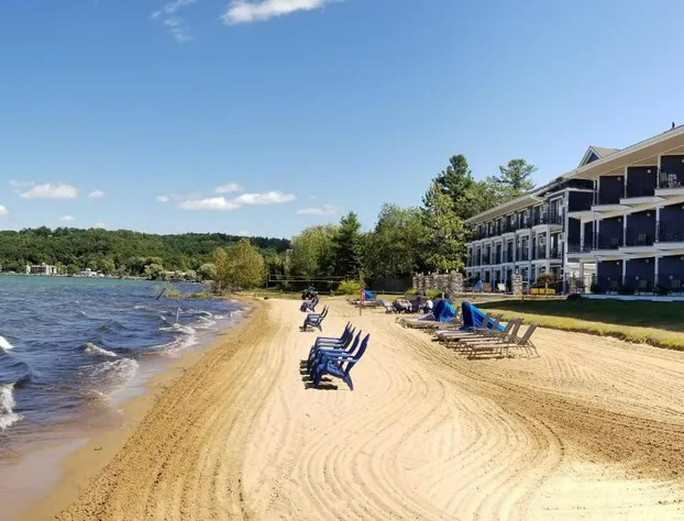 Pointes North Beachfront Hotel hotel detail image 3